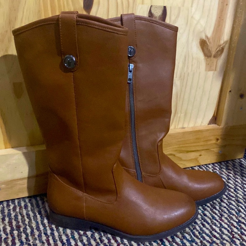 Girls size 4 cognac Frye boots NWOT